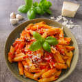 The Ultimate Guide to Making a Quick and Easy Tomato Basil Pasta Sauce