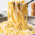 The Secret to Making a Creamy Alfredo Sauce: Expert Tips and Tricks